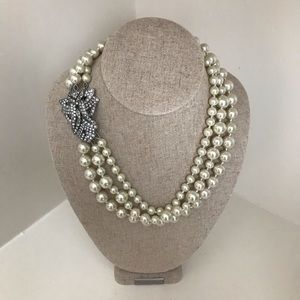 Stella & Dot Daisy Pearl Necklace